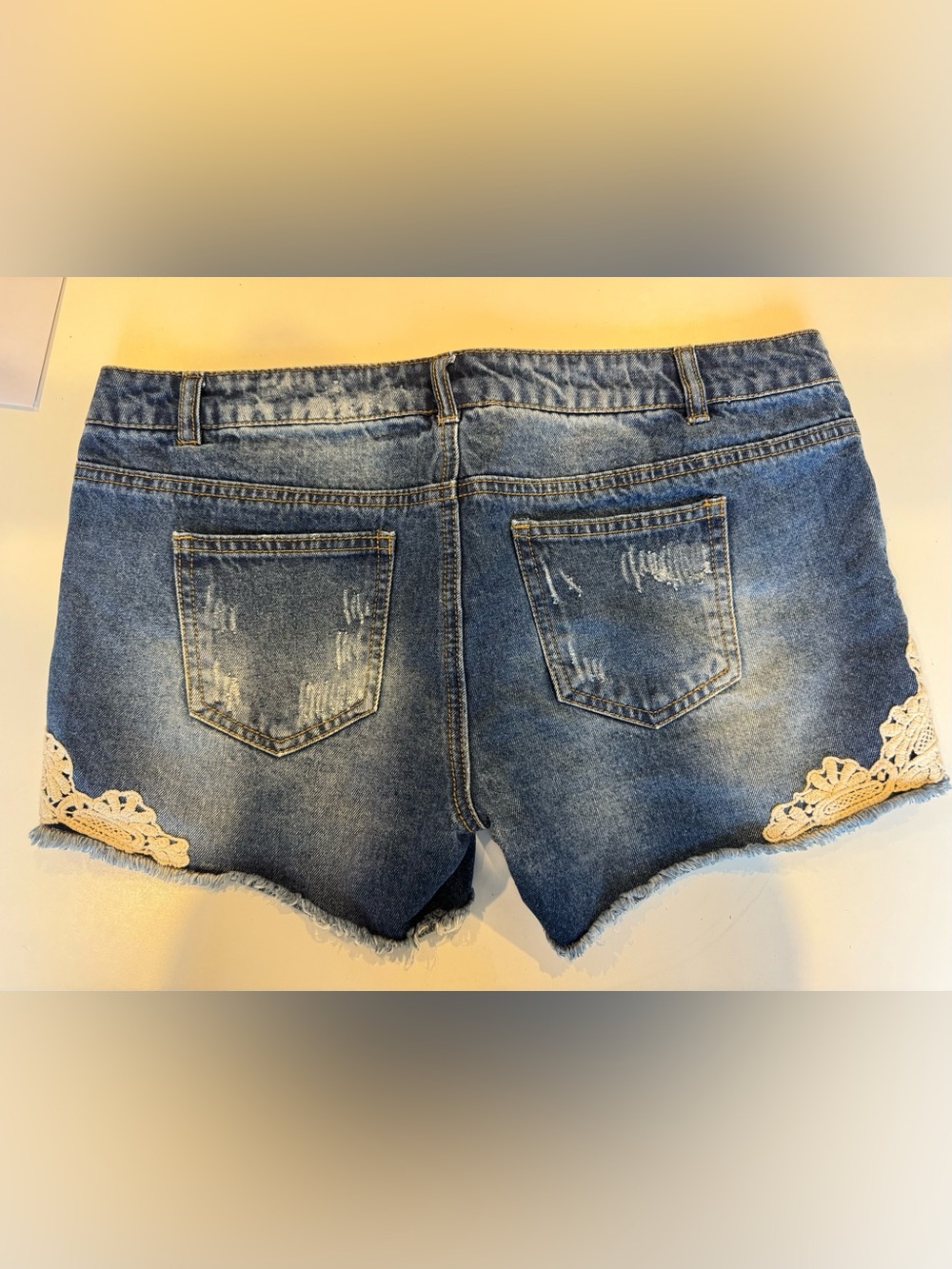Vero Moda Paula Lace Denim/ Jean Shorts - 31 NWT - Picture 2 of 3